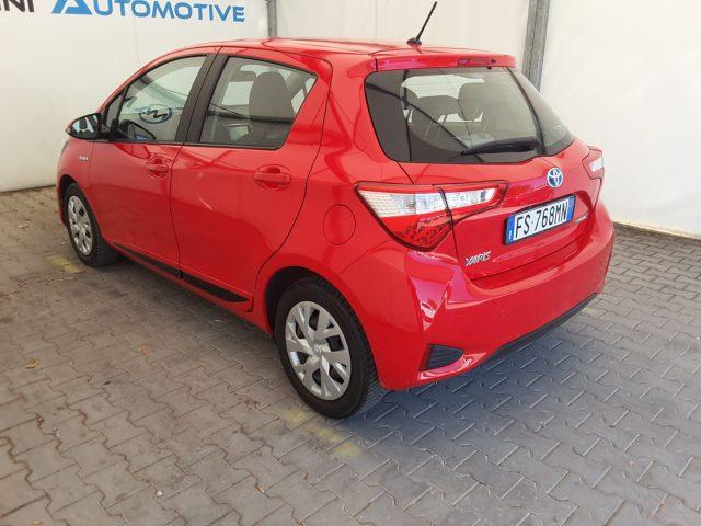 TOYOTA Yaris 1.5 Hybrid 5 porte Business