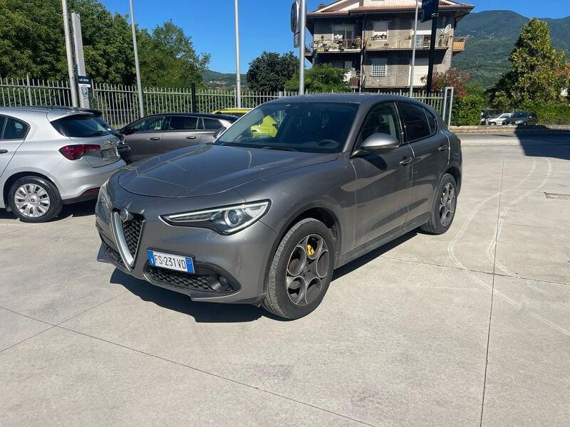 Alfa Romeo Stelvio 2.2 t Executive Q4 190cv auto my19