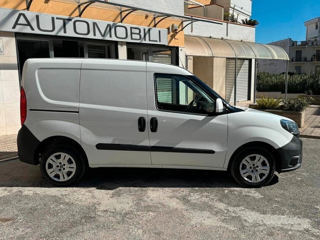 FIAT DOBLO CARGO N.1 1.3 MJ 95 CV. E6 FURGONE 5 POSTI 5 UNITA