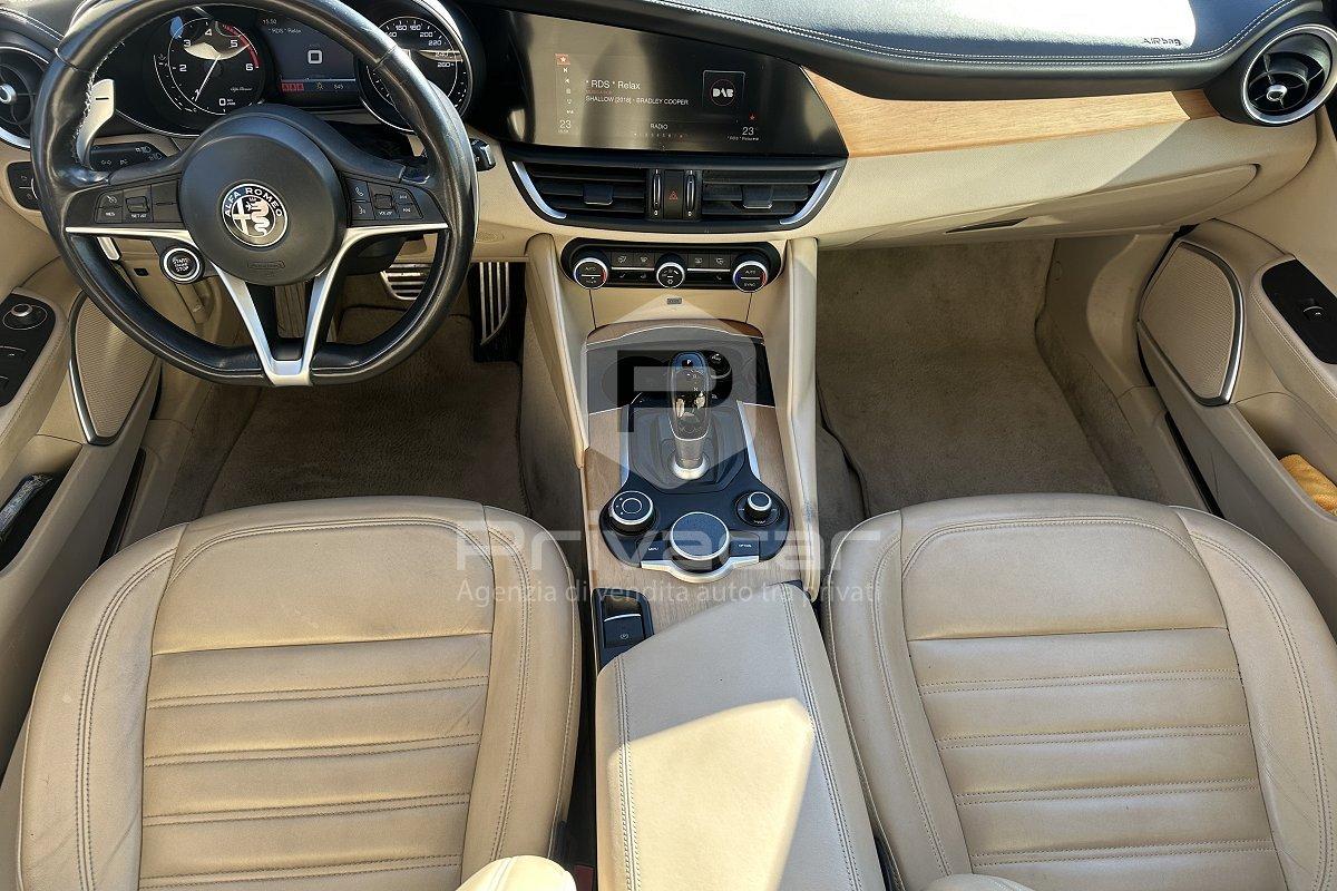 ALFA ROMEO Giulia 2.2 Turbodiesel 210 CV AT8 AWD Q4 Veloce