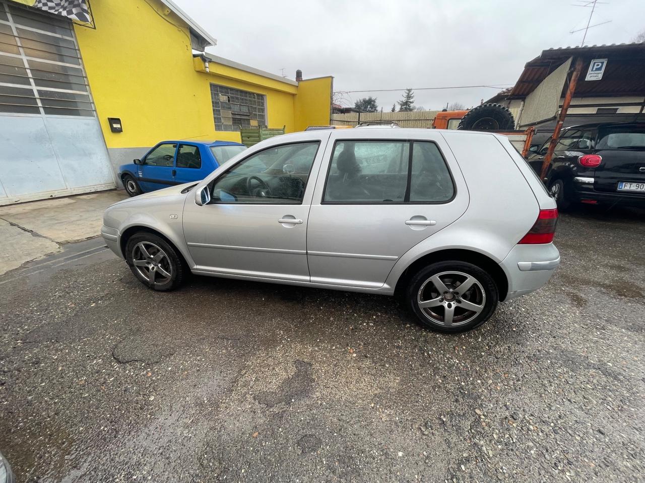 Volkswagen Golf 1.9 TDI/101 CV cat 5p. Comfortline