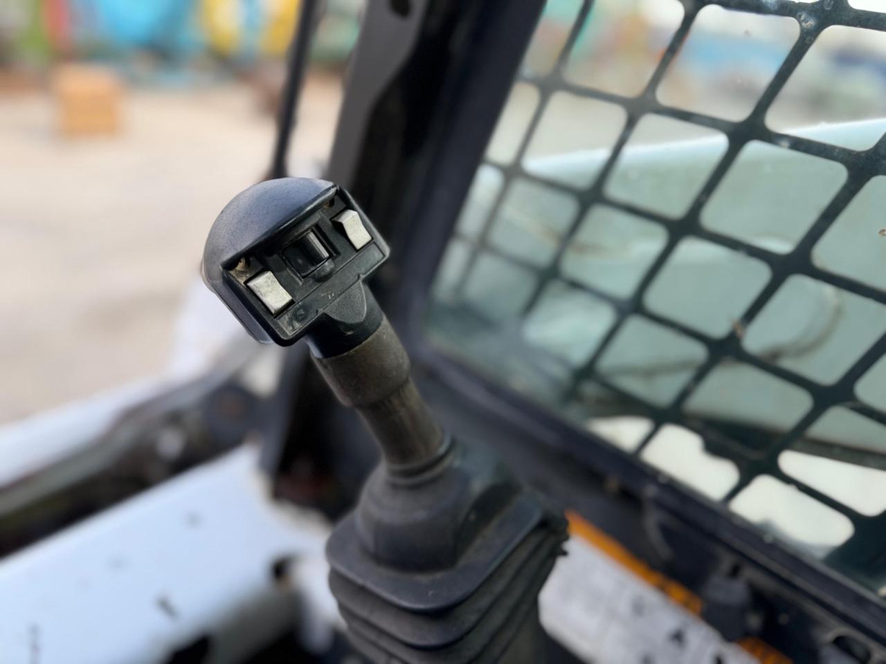 Mini pala gommata BOBCAT S175