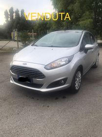 Ford fiesta anno2015 160000 km meccanicamente perfetta