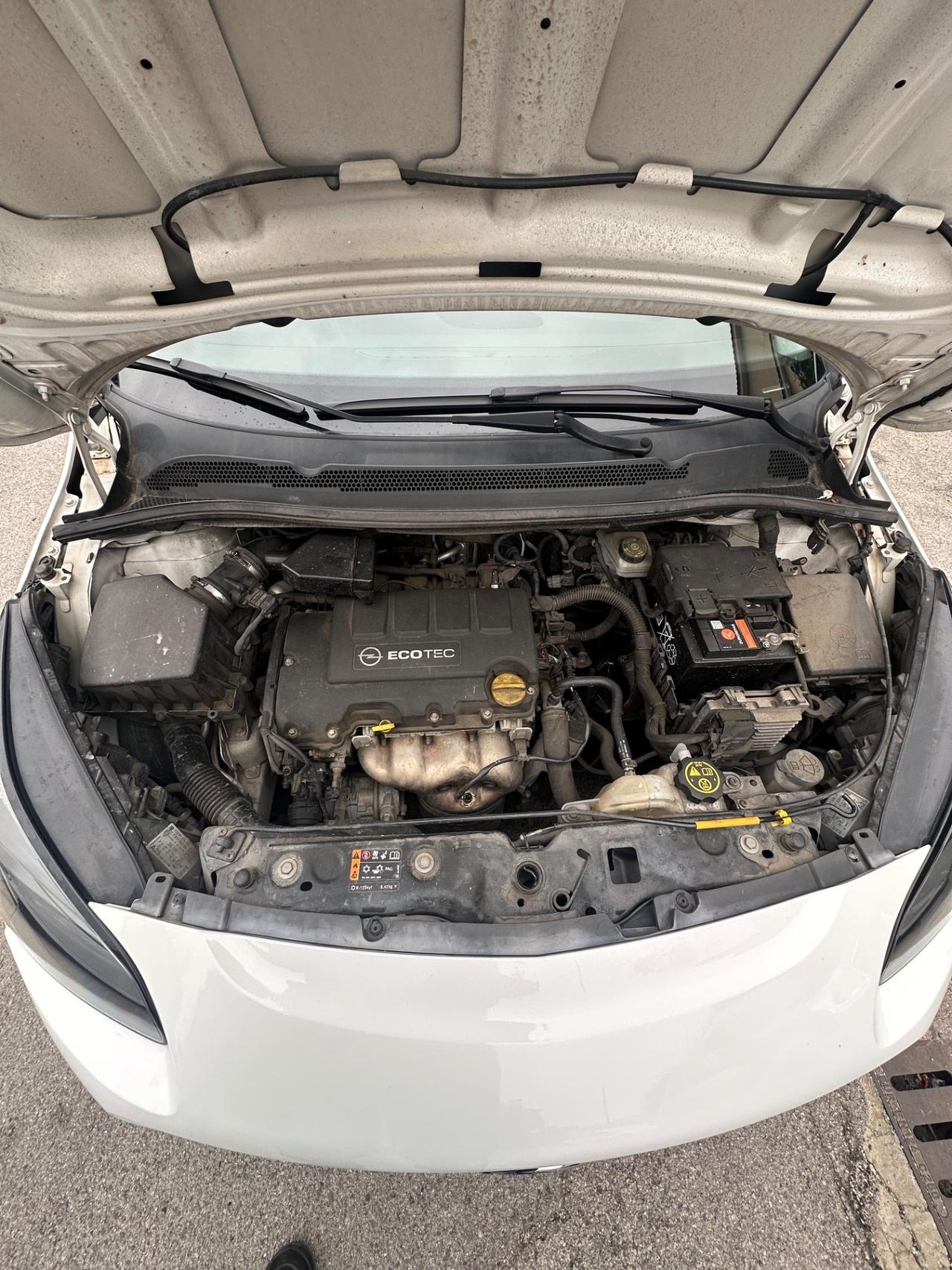 Opel Corsa 1.2 5 porte Innovation