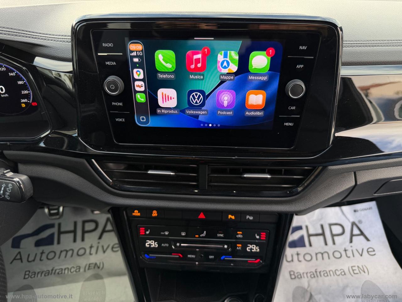 VOLKSWAGEN T-Roc 2.0TDI R-LINE NAVI LED PELLE MATRIX