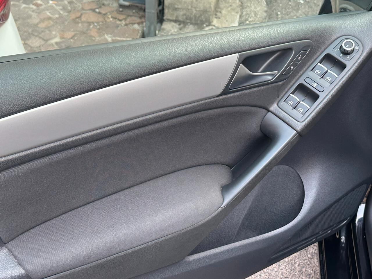 Volkswagen Golf 1.6 TDI DSG Highline