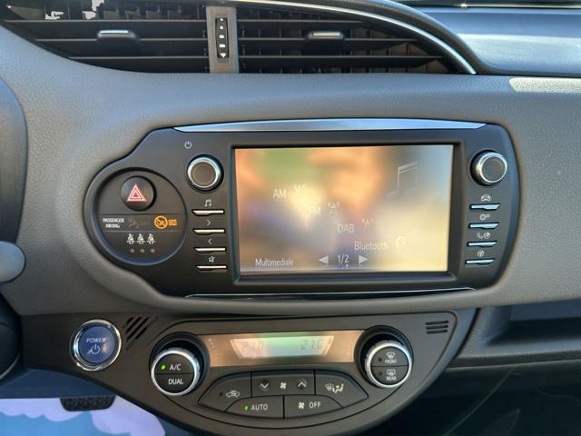 TOYOTA Yaris 1.5 Hybrid 5 porte Business