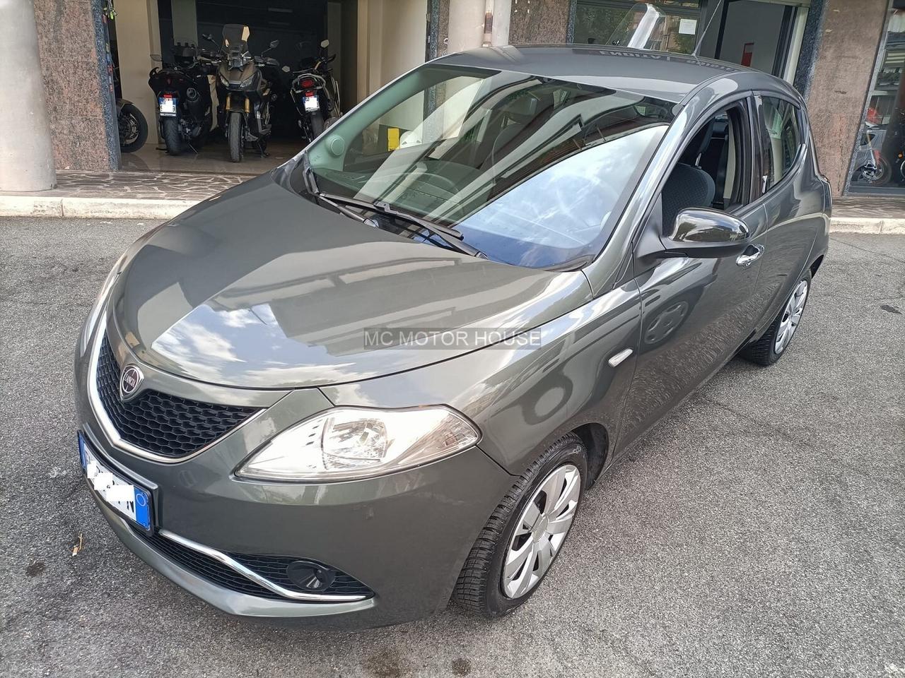 YPSILON 1.2 BENZINA 69cv*NEOPATENTATI*PERMUTE/RATE
