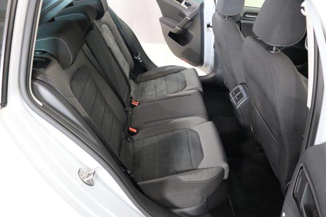 VOLKSWAGEN Golf Variant 1.6 TDI 115 CV DSG Highline BlueMotion Tech.