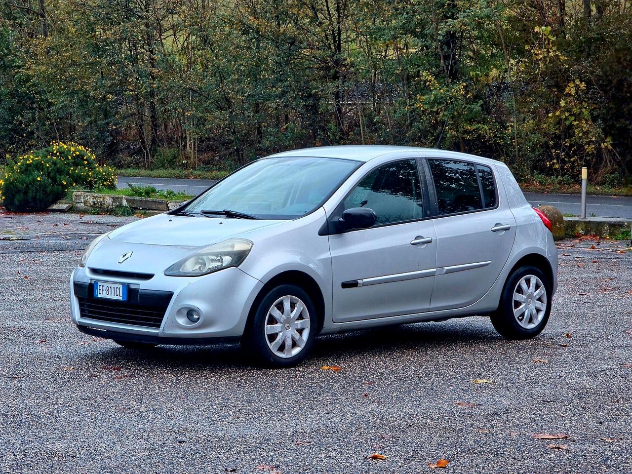 Renault Clio 1.2 16V 5 porte Luxe 2010-E4 Manuale NEO