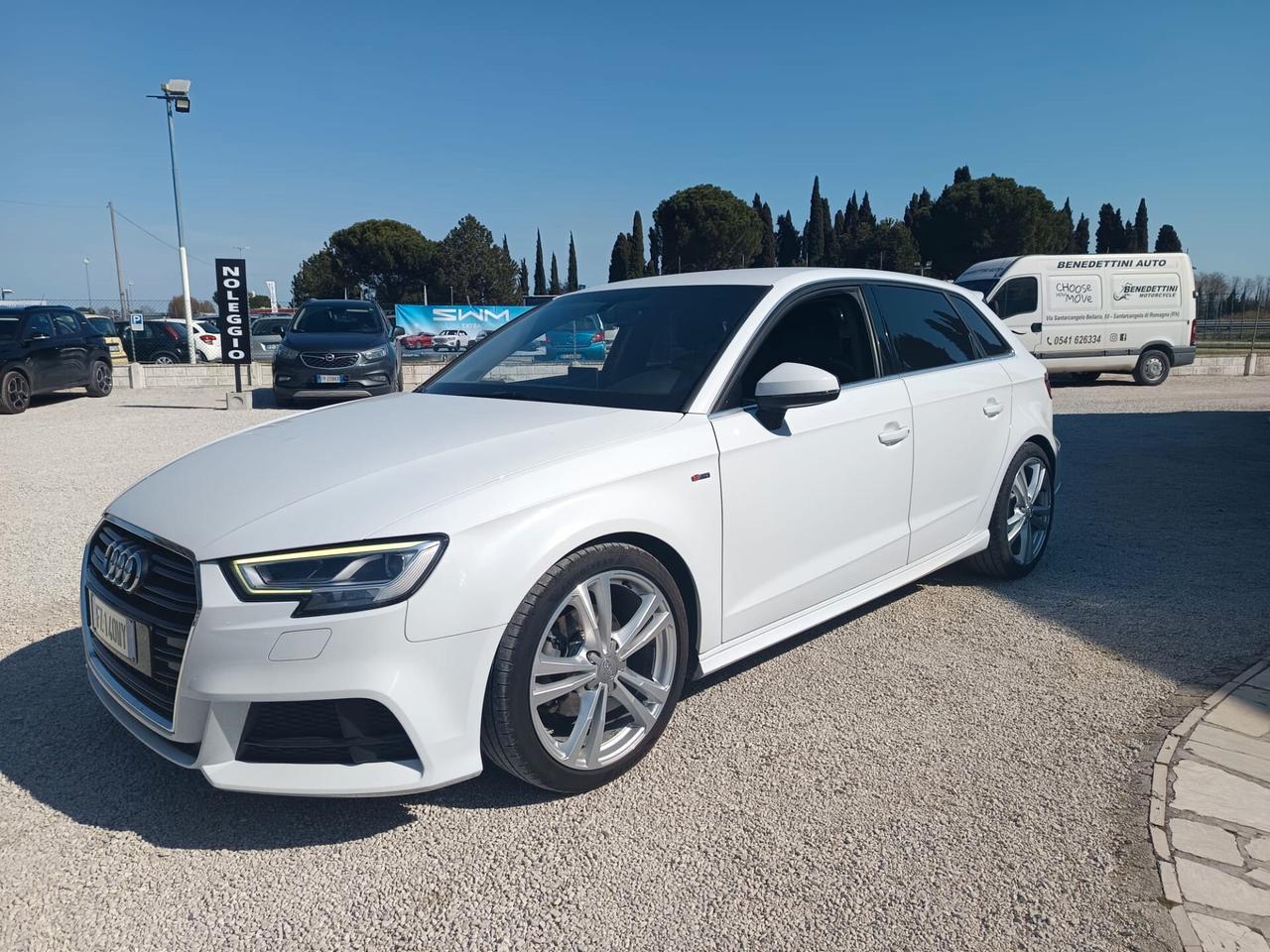 Audi A3 SPB 30 TDI S-LINE Tua a 275€/Mese