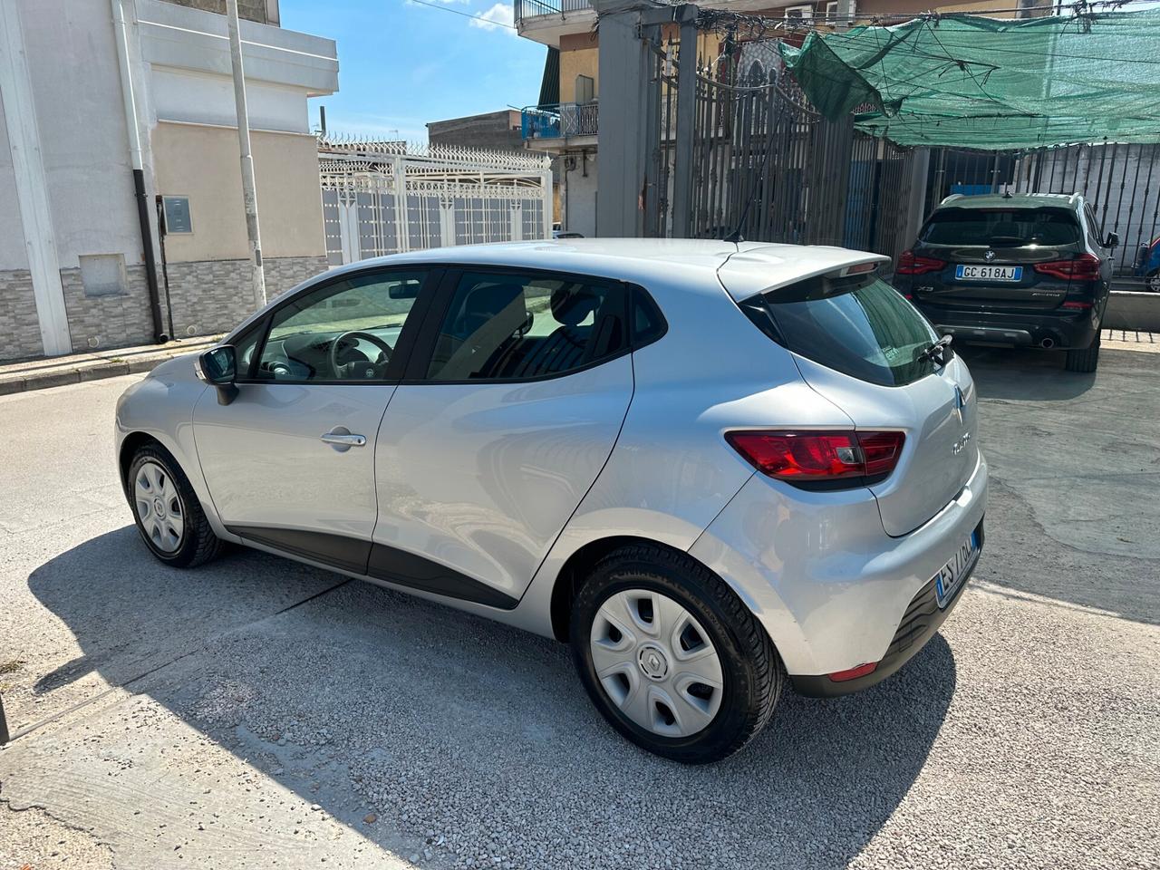 Renault Clio 1.2 75CV 5 porte Live x neopatentati