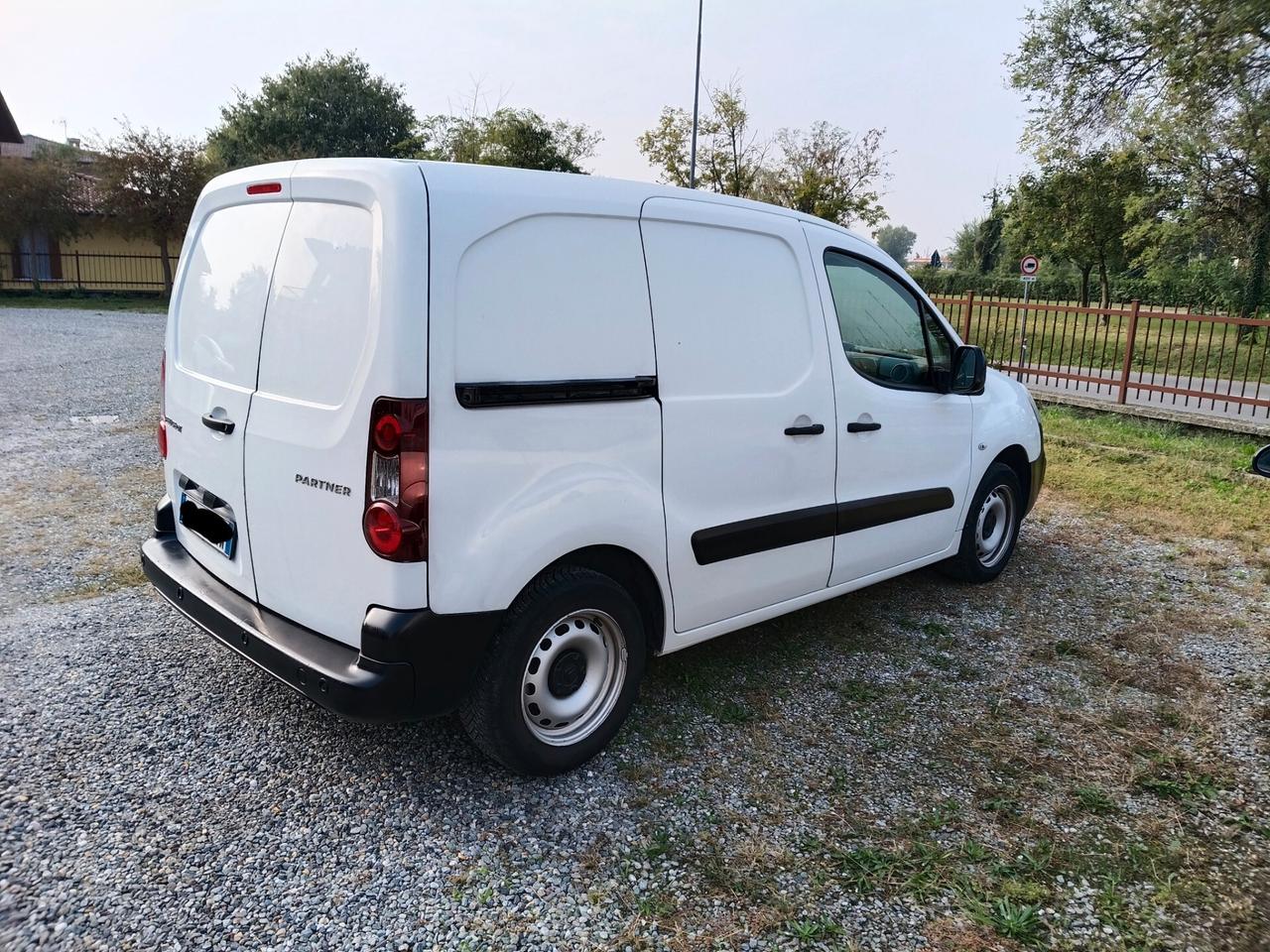 Peugeot Partner 1.6 BlueHDi 100CV Furgone