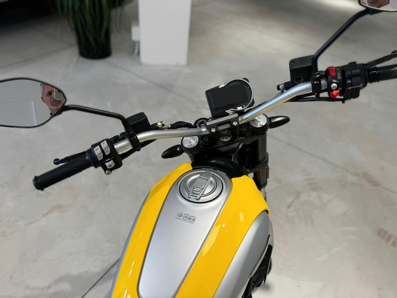 Ducati Scrambler 800 Icon - 2023