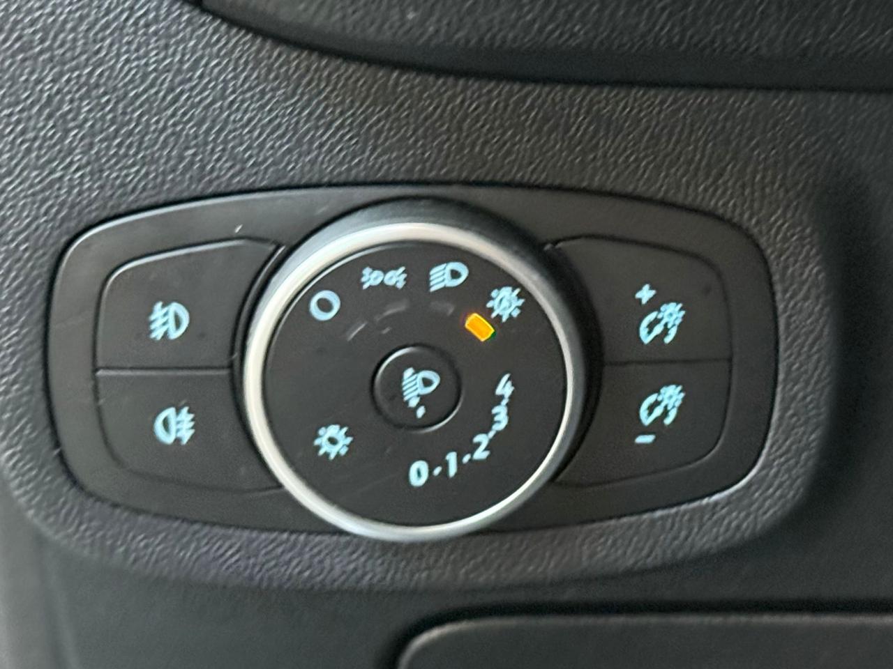 Ford Fiesta 1.5 EcoBlue 5 porte Titanium
