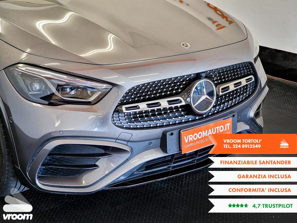 MERCEDES GLA (H247) GLA 200 d Automati...