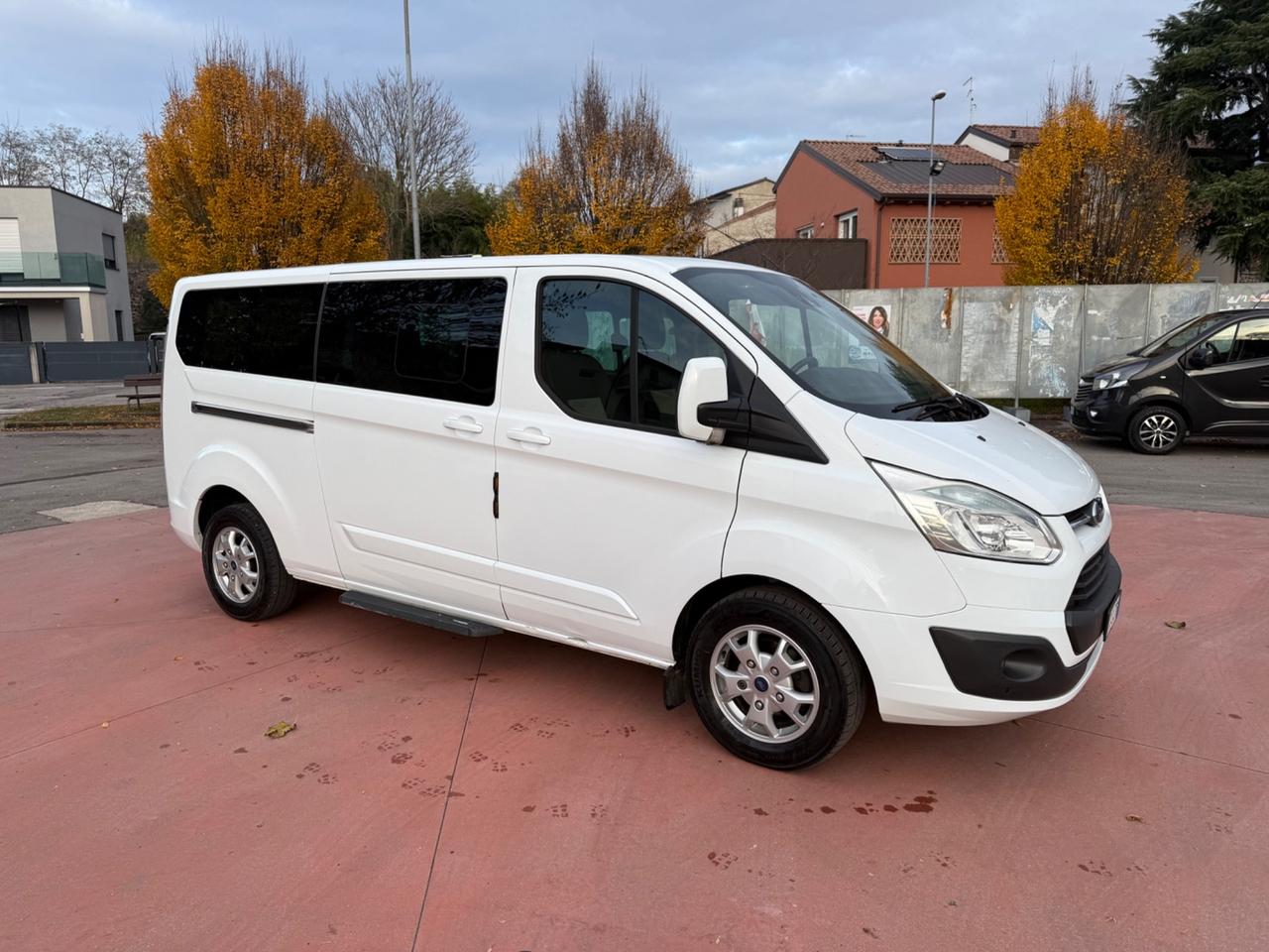 Ford Tourneo Custom 300 2.2 TDCi 155CV PL Trend