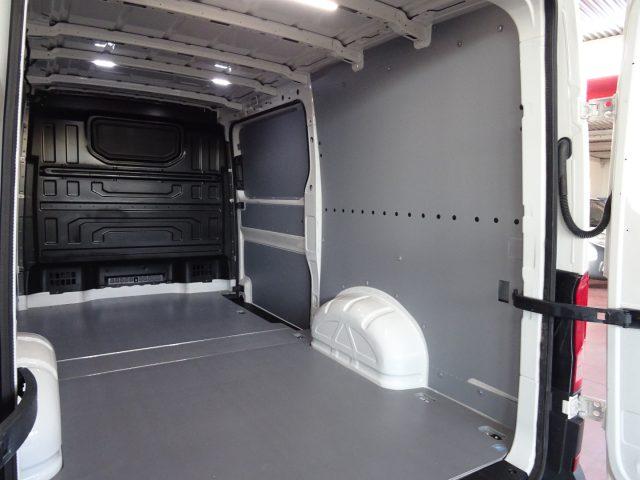 VOLKSWAGEN Crafter 30 2.0 TDI 140CV PM-TM Furgone Business