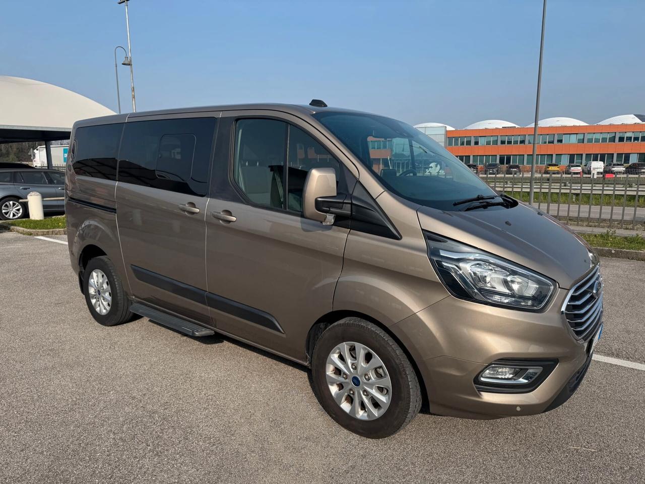 Ford Tourneo Custom Trend 2.0 TDCi 130CV 9posti