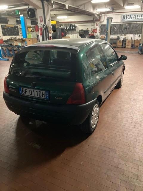 Renault Clio 1.2 cat 3 porte One O One