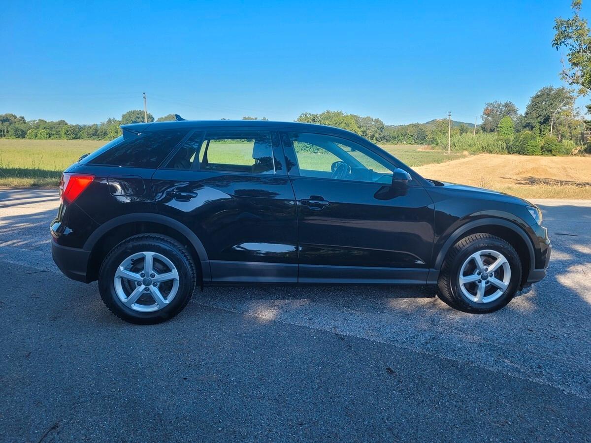 Audi Q2 2.0 TDI quattro S tronic Business