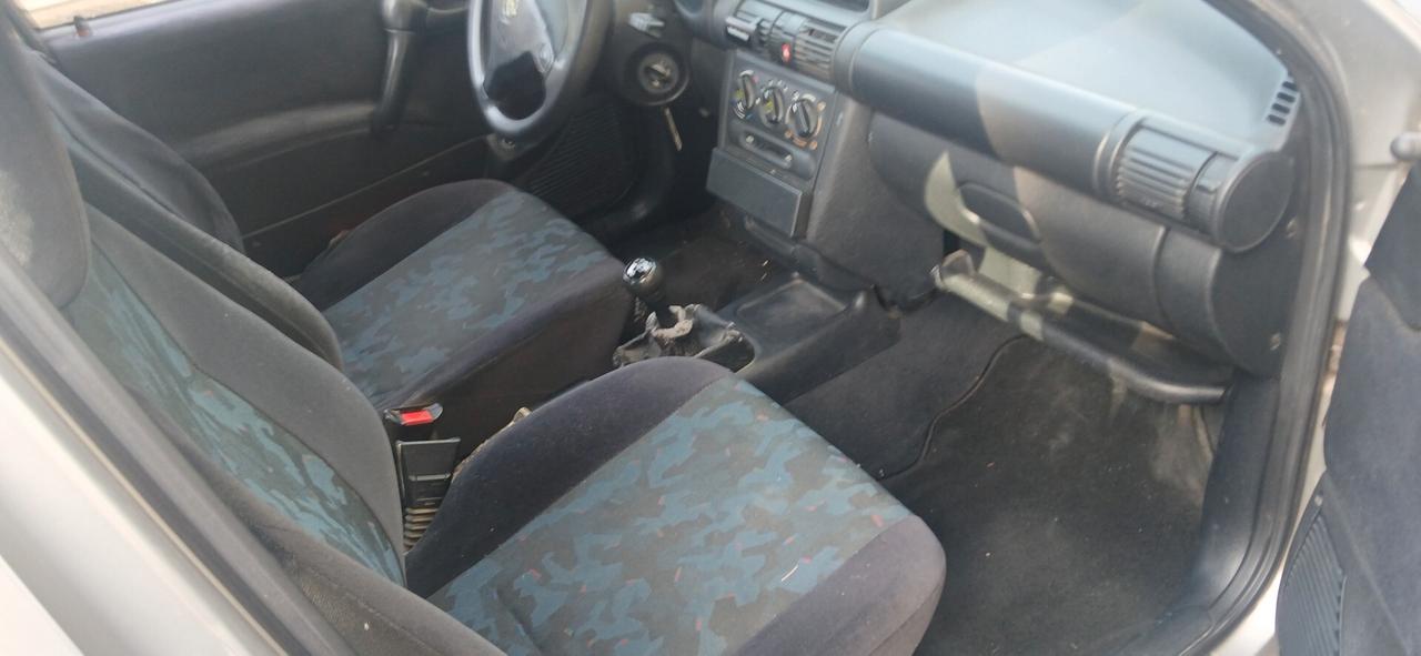 Opel Corsa 1.2i 16V cat 5 porte Viva