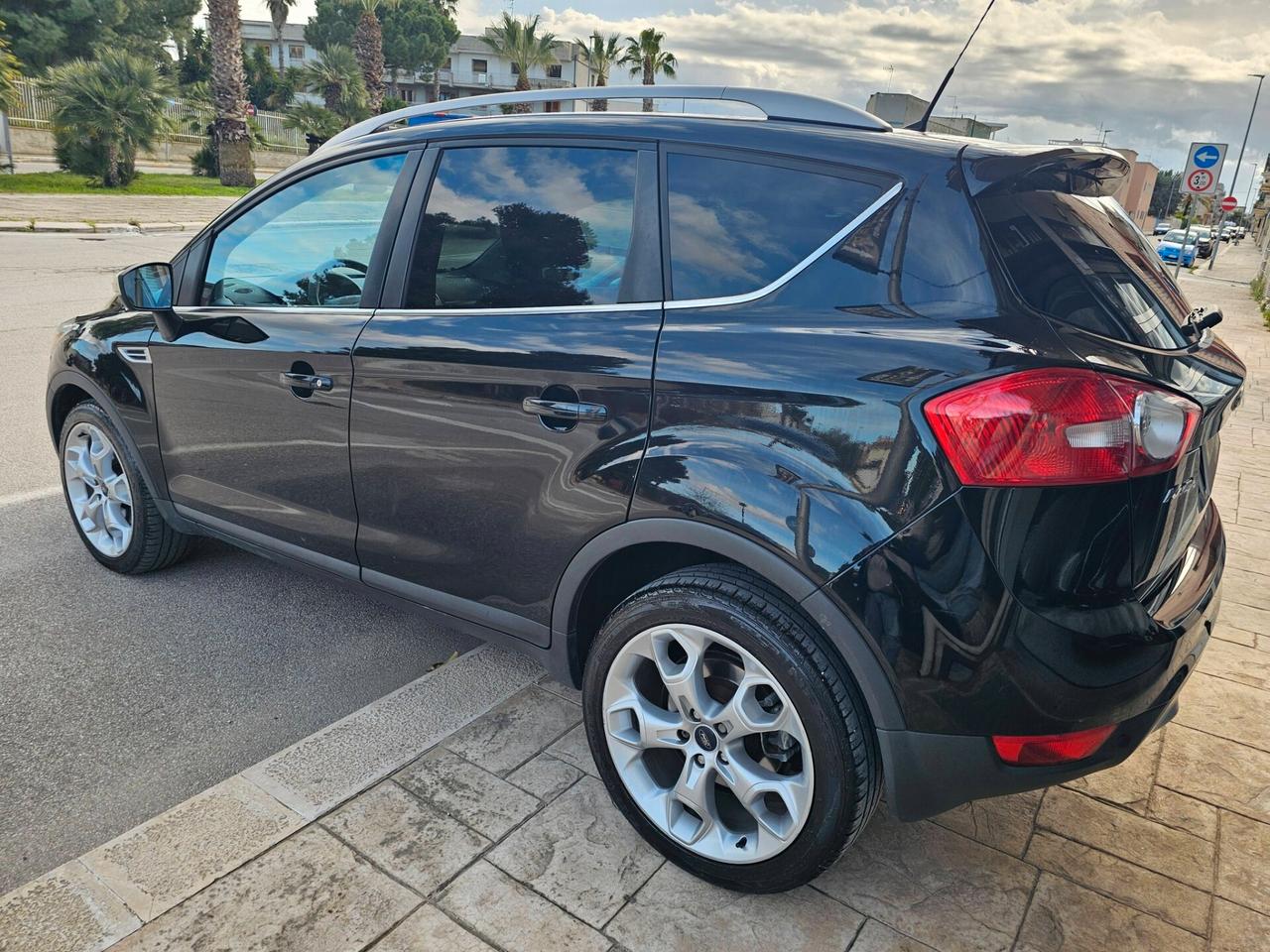 FORD KUGA 2.0 TDCI 163CV 4X4 INDIVIDUAL AUTO FULL