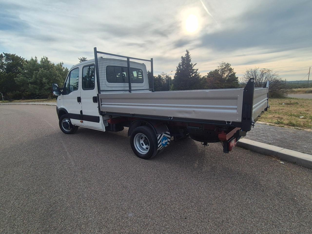 Iveco Daily 35C12 2.3 115cv gemellato ribaltabile trilaterale 08