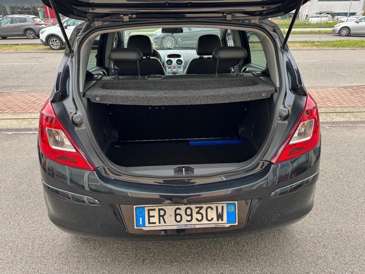 Opel Corsa 1.2 Benzina GPL scadenza 2035