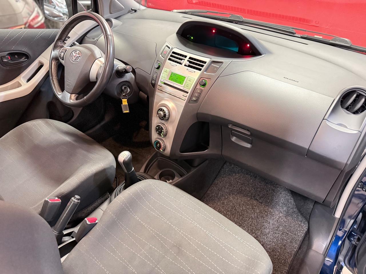 Toyota Yaris 1.0 3 porte