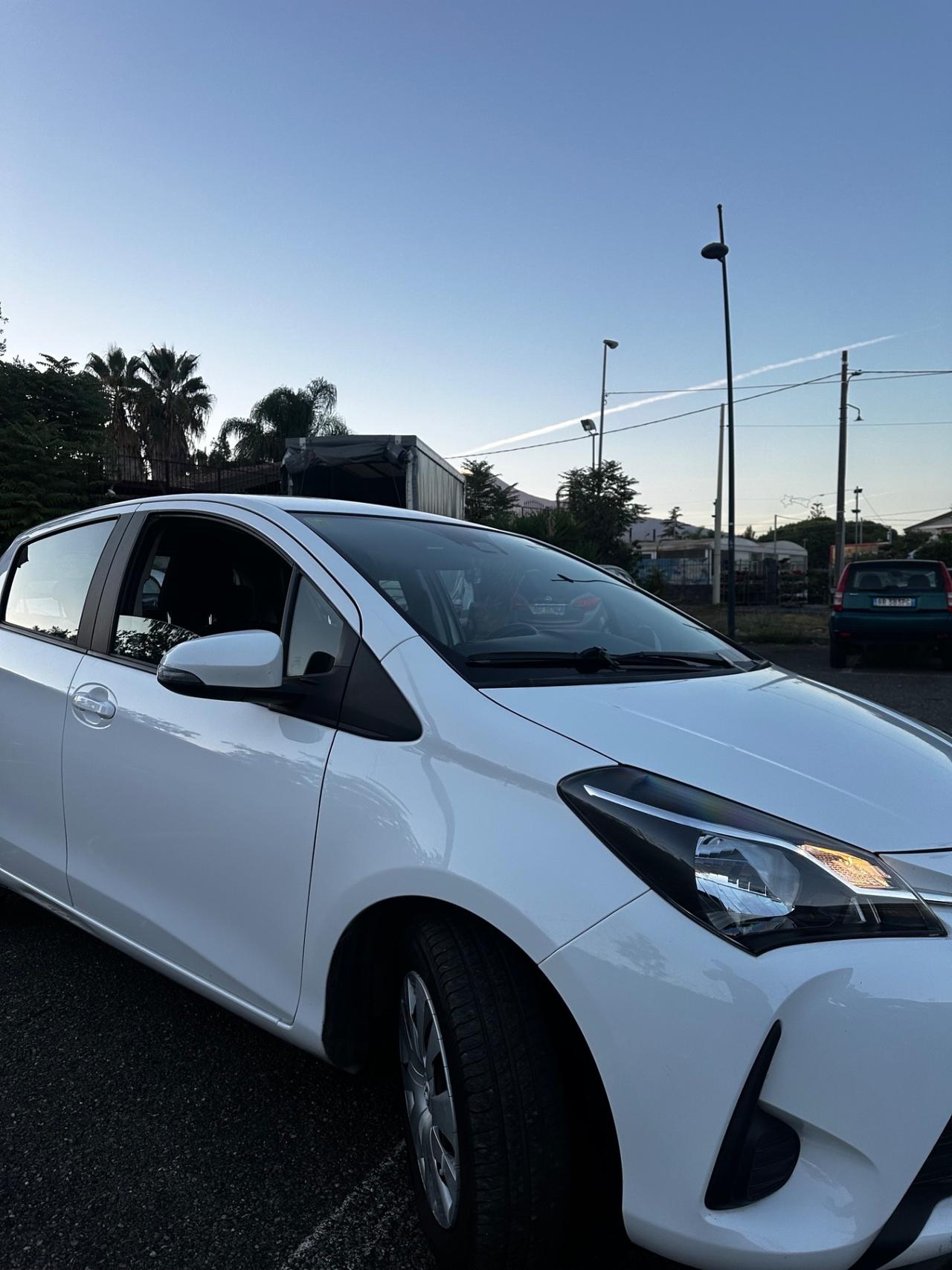 Toyota Yaris 1.0 72 CV 5 porte Cool