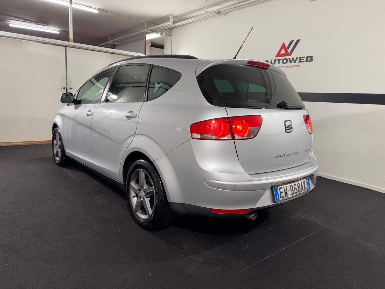 Seat Altea XL 1.6 TDI 105 CV Tv interna