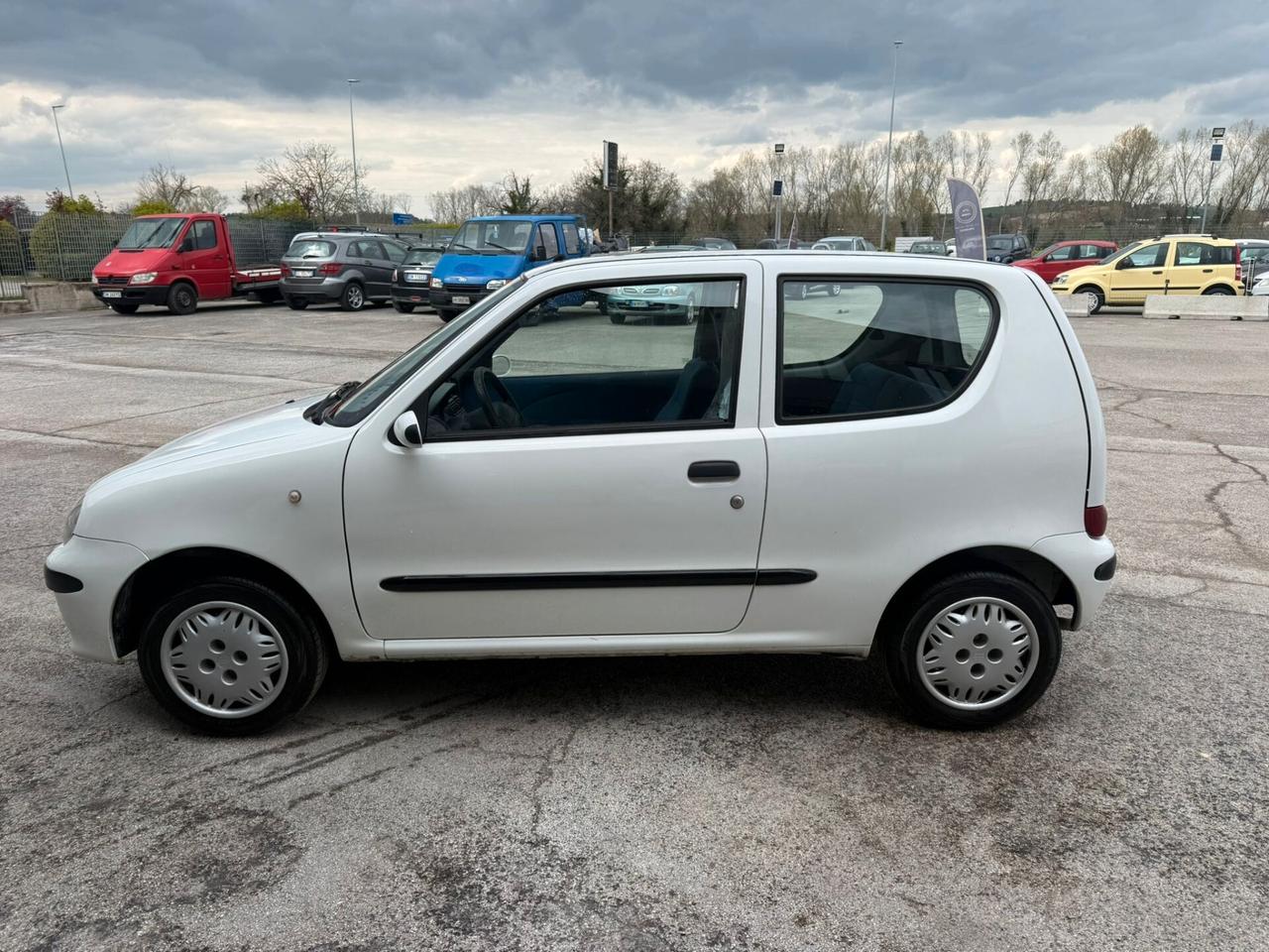 FIAT 600 1.1 CLIMA 2004