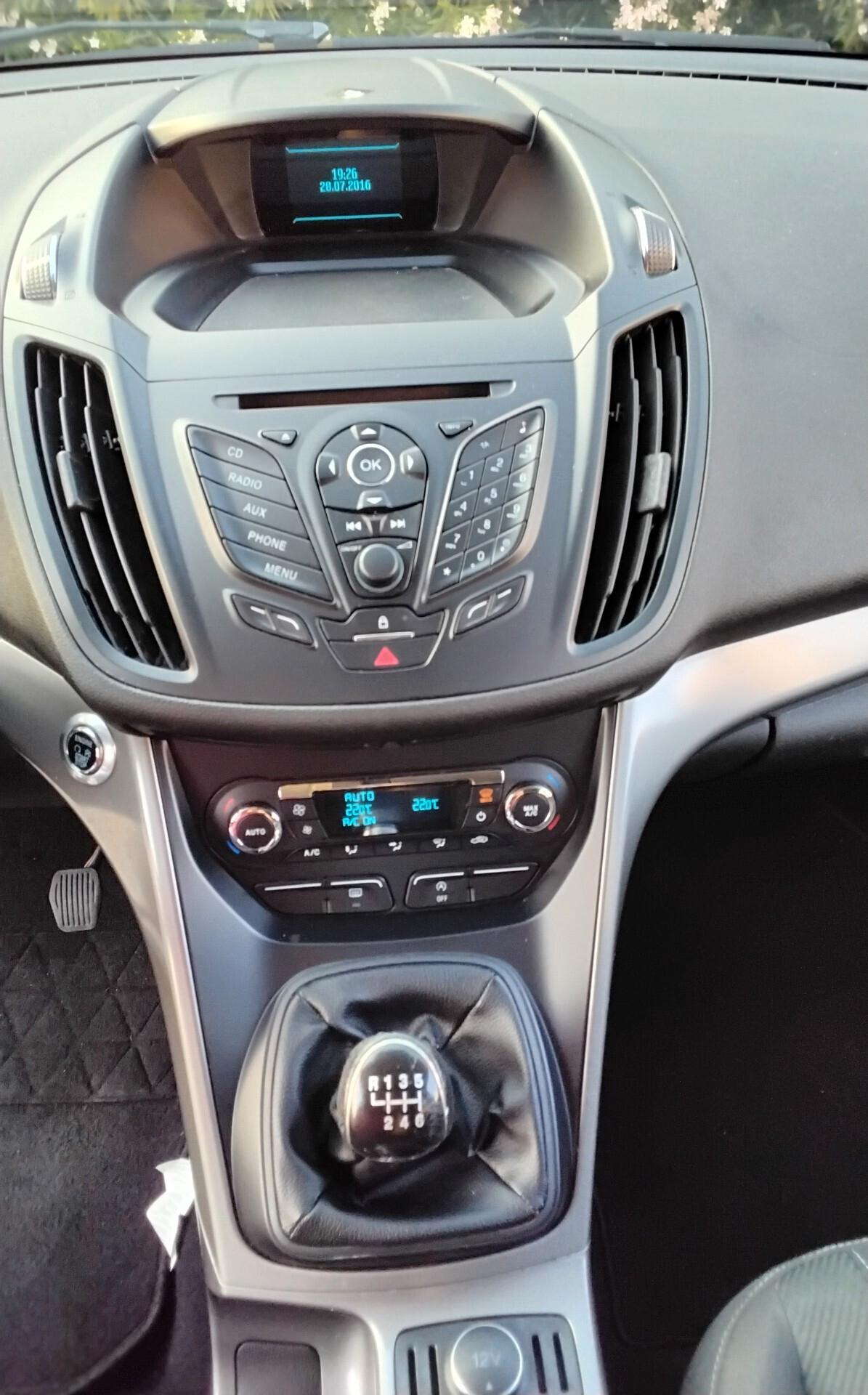 Ford Kuga 2.0 TDCI 120 CV 2WD Titanium