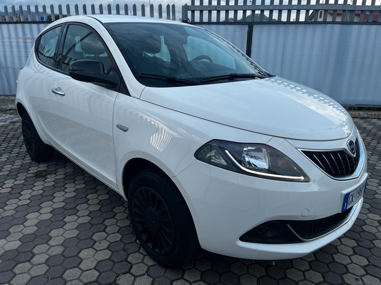 Lancia Ypsilon 0.9 TwinAir 5 porte Metano Ecochic Gold