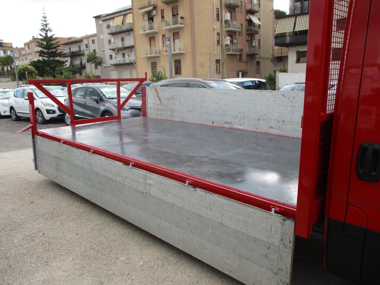 IVECO DAILY 35.13 CASSONE FISSO 2015