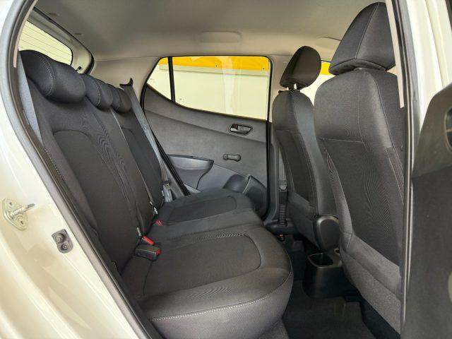 HYUNDAI i10 1.0 GPL Tech NEOPATENTATI / PREZZO REALE