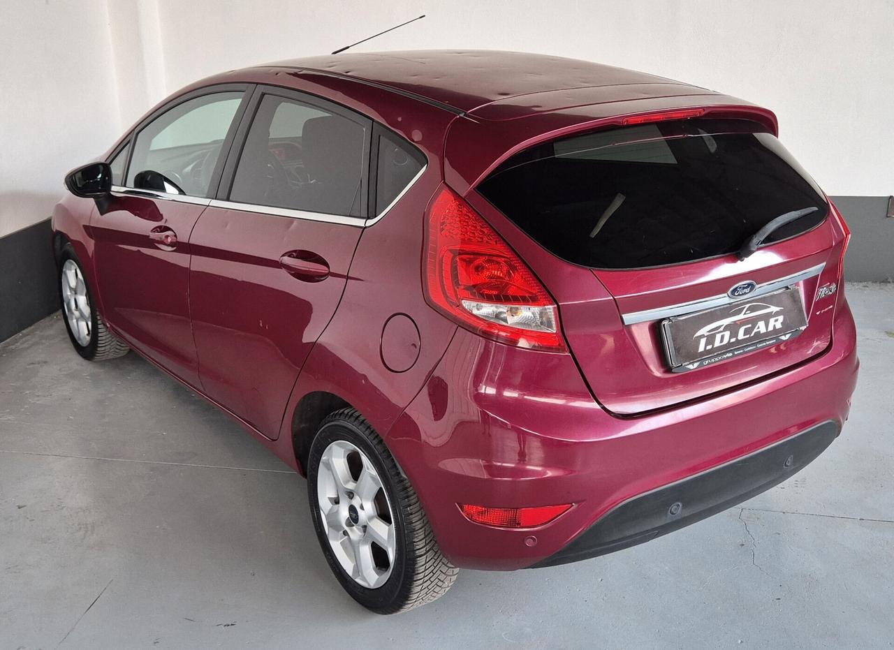 Ford Fiesta 1.4 5 porte Bz.- GPL Titanium Neopatentati