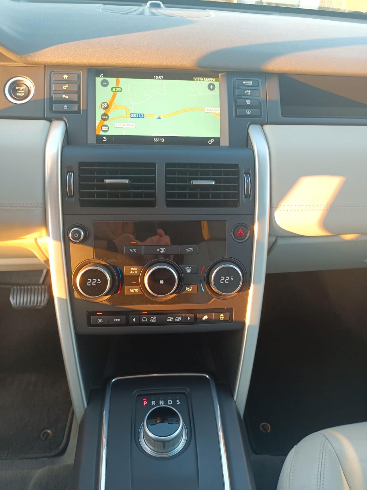 Land Rover Discovery Sport 2.2 TD4 SE