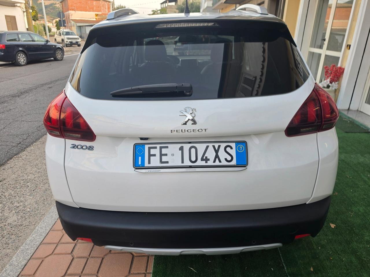 Peugeot 2008 BlueHDi 120 S&S Black Matt