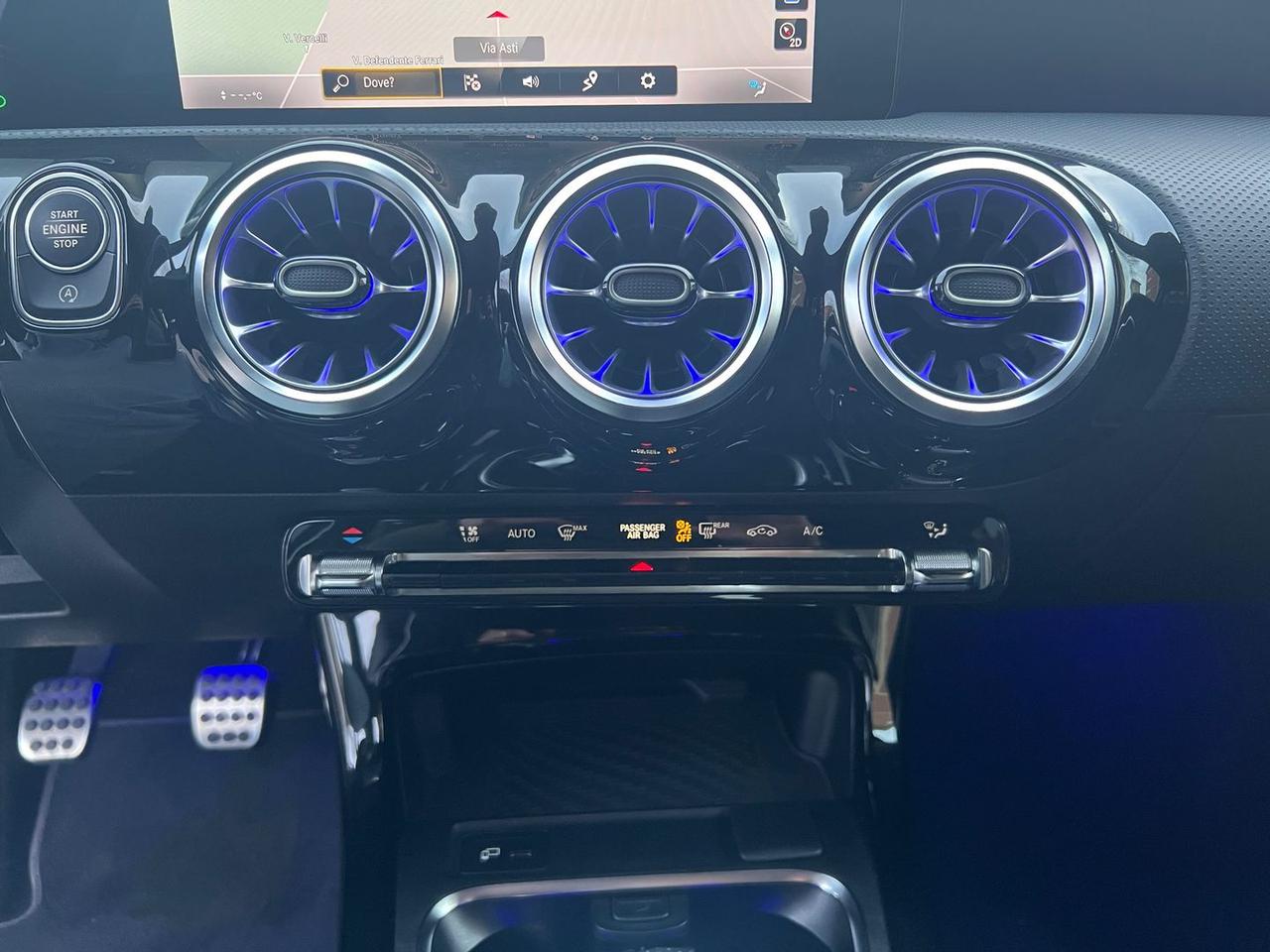 Mercedes-Benz A 200 AMG Line Premium A 200 #9772