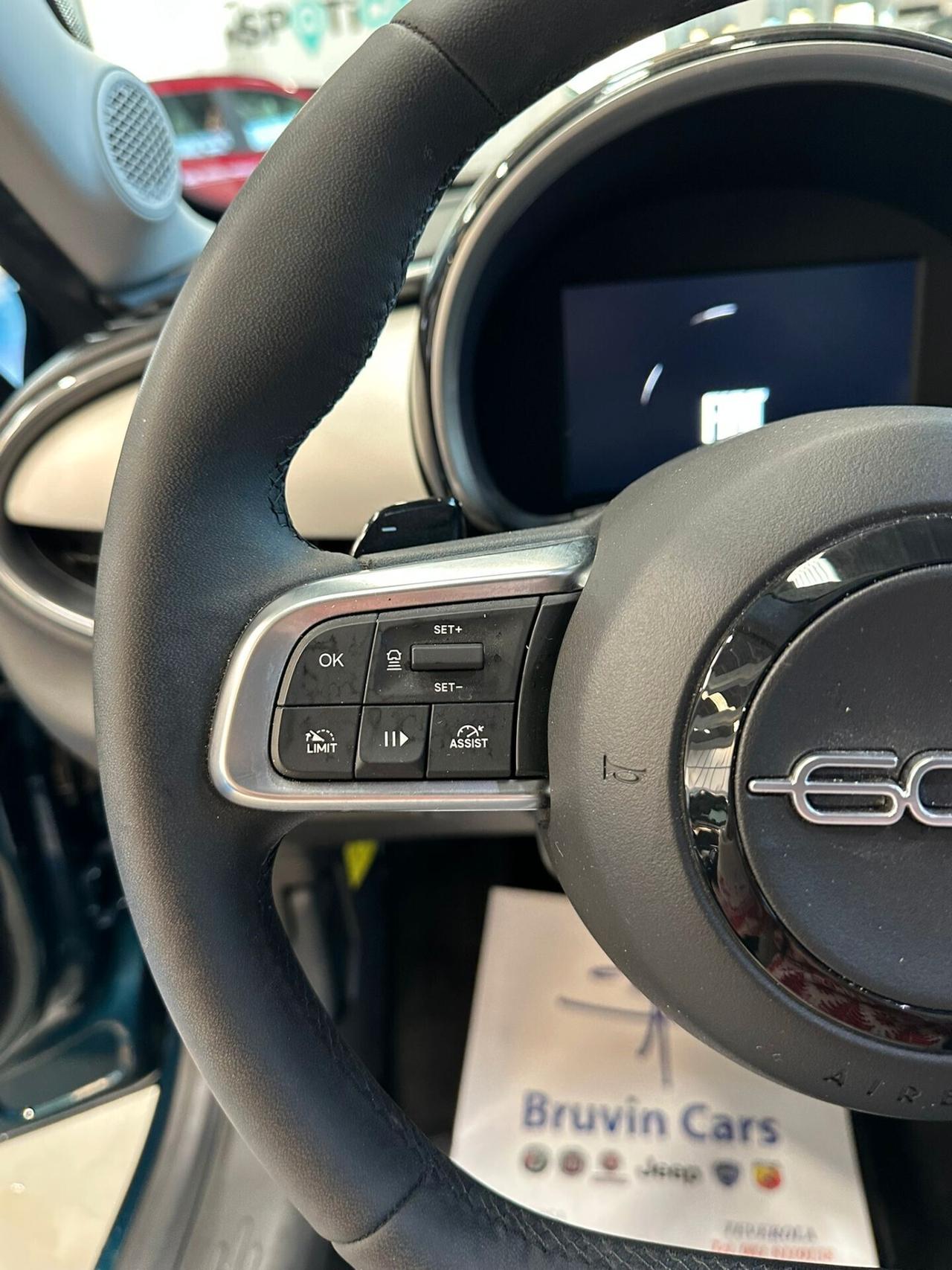 Fiat 600 Hybrid 100 CV DCT MHEV La Prima