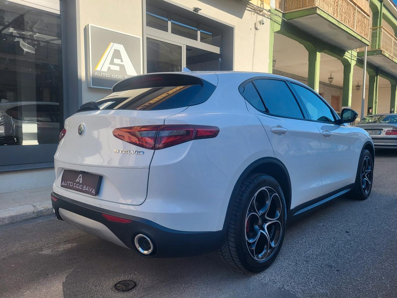 Alfa Romeo Stelvio 2.2 Turbodiesel 190 CV AT8 Q4 Super