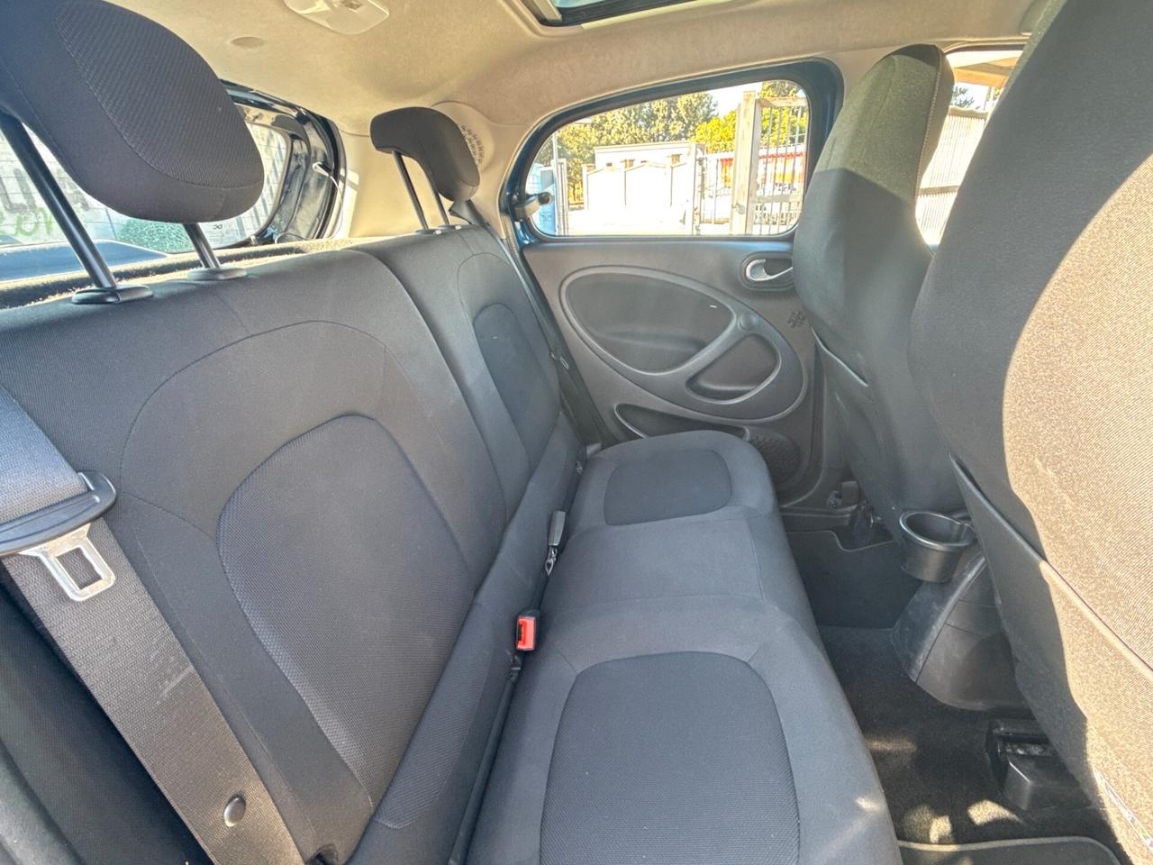 Smart ForFour Twinamic Passion 70 1.0