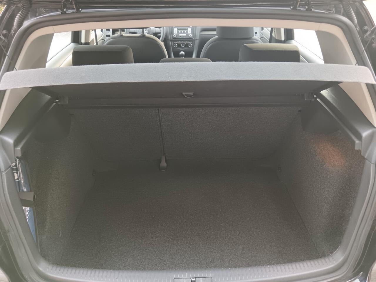 Volkswagen Golf 1.6 TDI 105CV NEOPATENTATI