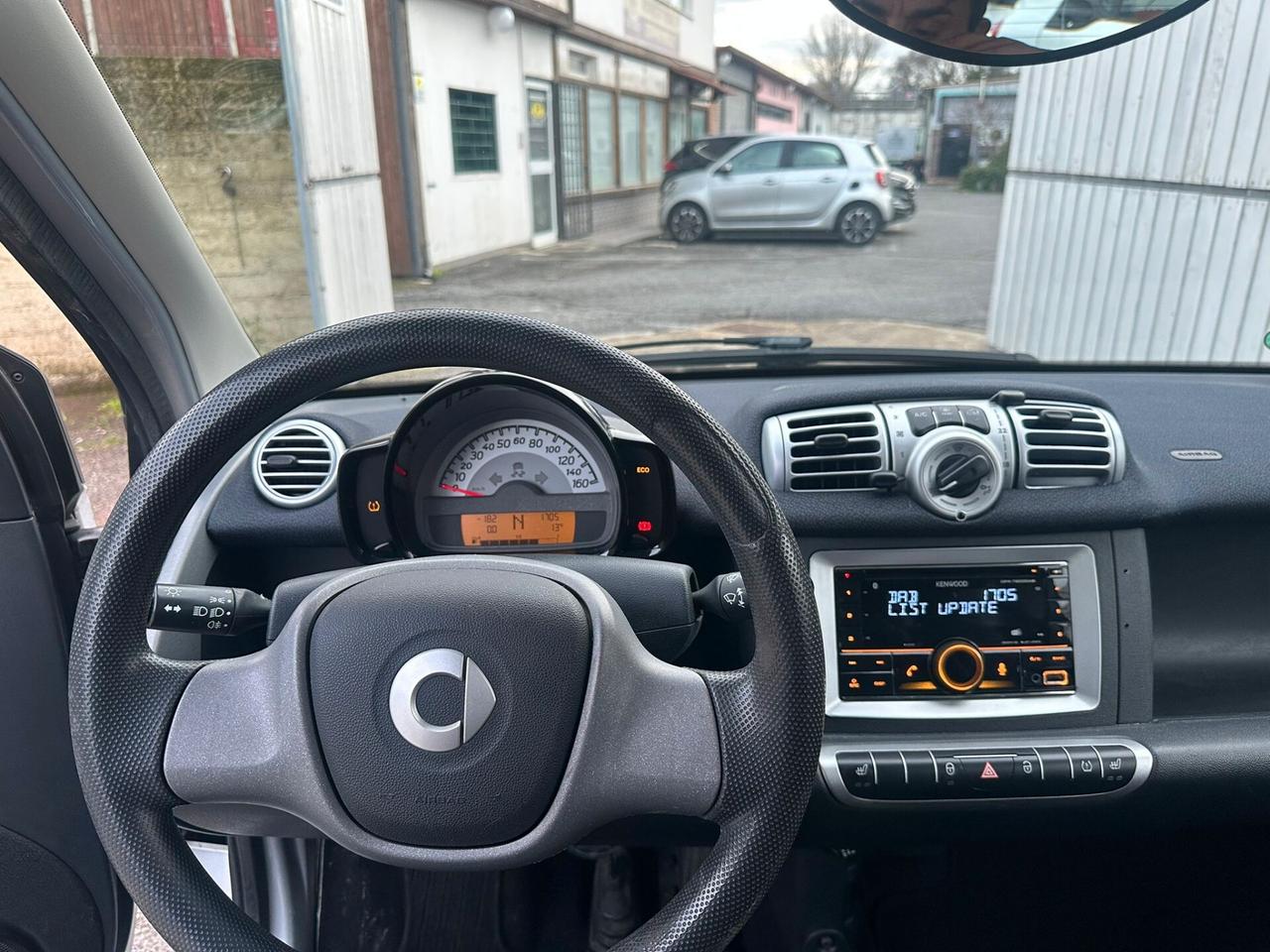 Smart ForTwo 1000 52 kW MHD coupé pure