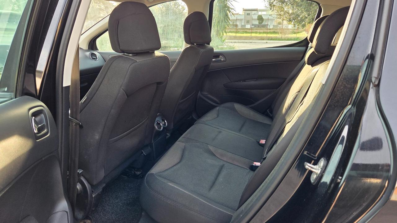 Peugeot 308 1.6 HDi 110CV 5p. Automatica