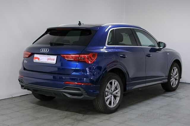 Audi Q3 45 TFSI e S tronic Business