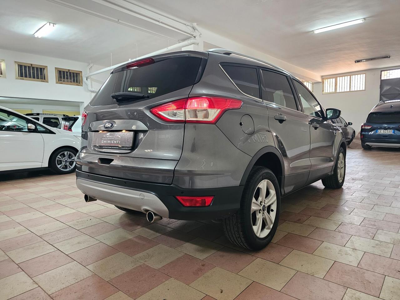 Ford Kuga 2.0 TDCI 140 CV 2WD Titanium