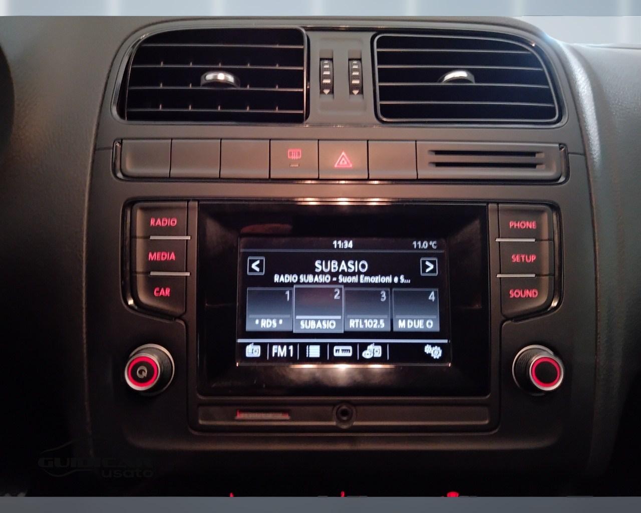 VOLKSWAGEN Polo V 2014 - Polo 5p 1.0 mpi Trendline 60cv